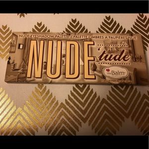The Balm Nude’tude palette